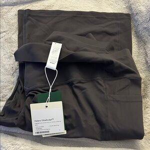 New With Tags HALARA UltraSculpt Gray Leggings